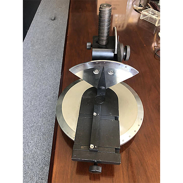 掌握核心技能,成為電工行業(yè)精英:電工實(shí)訓(xùn)臺(tái)的價(jià)值(圖1) 掌握核心技能,成為電工行業(yè)精英:電工實(shí)訓(xùn)臺(tái)的價(jià)值(圖1)